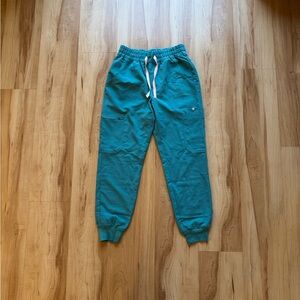 Figs Women’s Cactus High Waisted Uman Relaxed Petite Jogger Scrub Pants XS